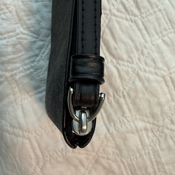 Coach Corner Zip Wristlet in Signature Canvas Black and Silver NEW - Picture 4 of 8